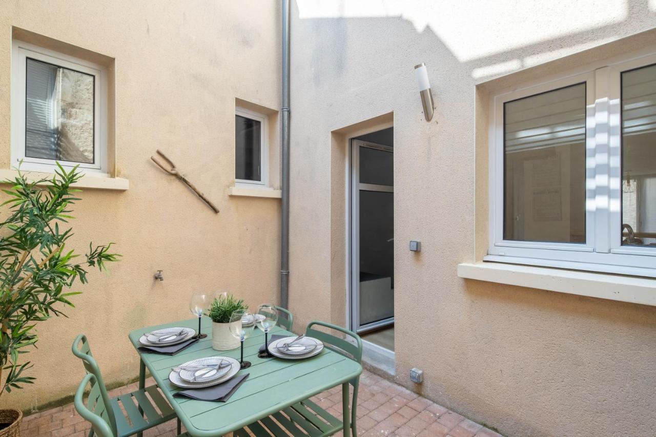 Villa Maison De En Plein Centre Avec Terrasse